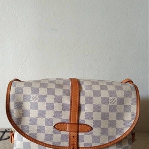 Louis Vuitton Women’s Damier Azur Zippy Long Wallet for Sale in San Diego,  CA - OfferUp