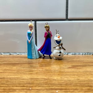Disney Frozen Christmas Ornaments, Keychains & Backpack Clip | 2 inch tall | Disney Figurines | Frozen Figurine
