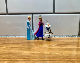 Disney Frozen Christmas Ornaments, Keychains & Backpack Clip | 2 inch tall | Disney Figurines | Frozen Figurine