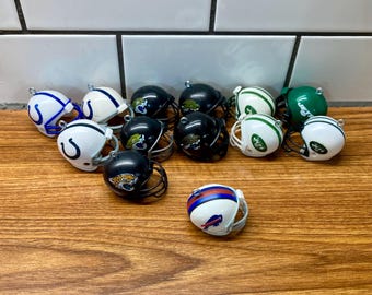 Adorno navideño, llavero y clip para mochila con casco de fútbol americano de la NFL / Cascos de fútbol americano de la AFC / Cascos de fútbol americano de la NFC / Navidad de la NFL