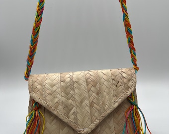 Kleine Sommer Tasche aus Palmenblatt - Geflochtene Handtasche – Handmade in Mexiko