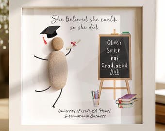 Marco de fotos personalizado con guijarros para graduación, regalo de graduación con arte de guijarros enmarcado, Clase 2026, regalos de graduación para él y para ella, felicitaciones, graduado