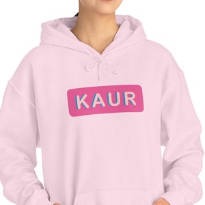 Sweat à capuche Kaur Print Heavy Blend™ | Sweat à capuche pendjabi | Pendjaban Kudi | Cadeau sikh