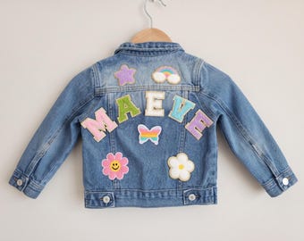 Personlig Chenille-jeansjacka med namn för barn, jeansjacka med märke, anpassade ytterkläder för barn