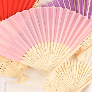Ventagli di frabic personalizzati personalizzati Bomboniere per feste di nozze all'ingrosso Regali per gli ospiti Ventagli di stoffa incisi Ventagli per concerti musicali per baby shower Ventagli per quinceanera