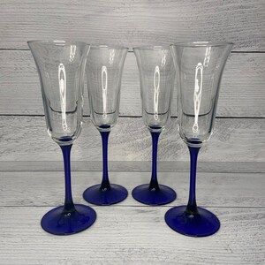 d’Arques Durand Blue Stem Champagne Glasses