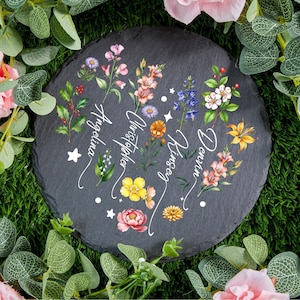Personalized Garden Stone, Custom Birth Flowers Stone, Floral Gift for Grandma Nana, Outdoor Decoration, Garden Gift for Mom