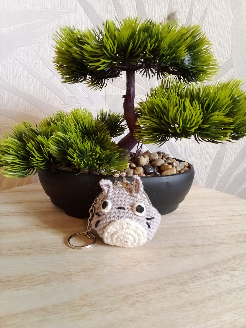 Amigurumi portefeuille Totoro crochet gris cadeau anniversaire fait main Noël image 5