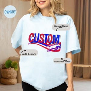 Benutzerdefinierte Schulmaskottchen Comfort Farben Shirt, benutzerdefinierte Schullogo-Shirt, personalisiertes Team Maskottchen-Shirt, benutzerdefinierte Namensgeschenke für zurück in der Schule