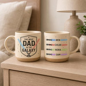 Anpassad "Bästa pappa i galaxen"-mugg, personlig ljussabelkaffekopp med barnnamn, fars dag-present till pappa, keramisk 30 cl-mugg bild 4
