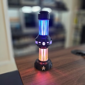MicroEnterprise E Warp Core mit anpassbaren LEDs und Wi-Fi