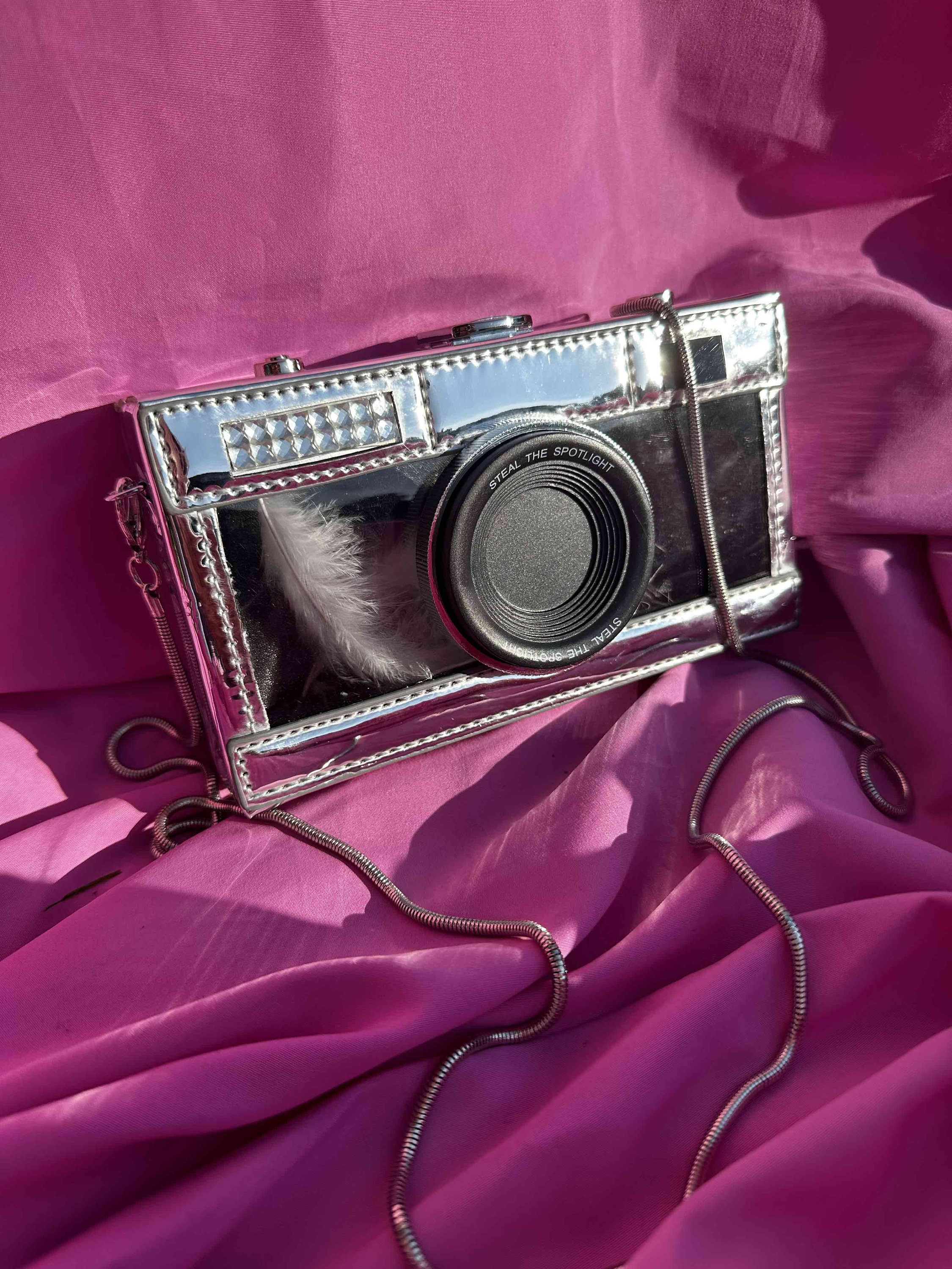 Top 152+ camera shaped clutch bag best kidsdream.edu.vn