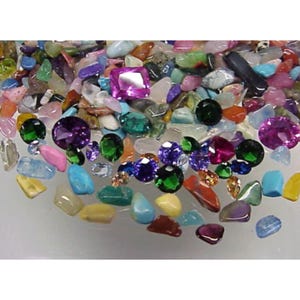 Vintage Gemstone Treasure Hunt Assorted Polished & Faceted Gemstones Kids Adult 2200+ Carats Fall Decor Jewelry Making