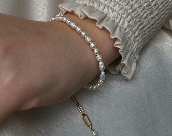Tiny Rice Pearl Bracelet, Delicate Rice Pearl Bracelet, Baroque Pearl Bracelet, Small Pearl Bracelet, Pearl Bracelet Gold, Bracelet for Her