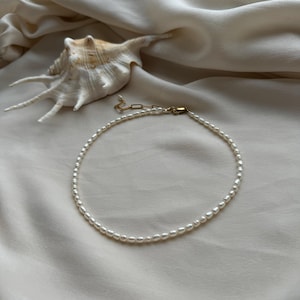 Rispärlhalsband, Mini-sötvattenspärlhalsband, Pärlhalsband för kvinna, Fint pärlhalsband, Litet pärlchoker, Barockpärlhalsband