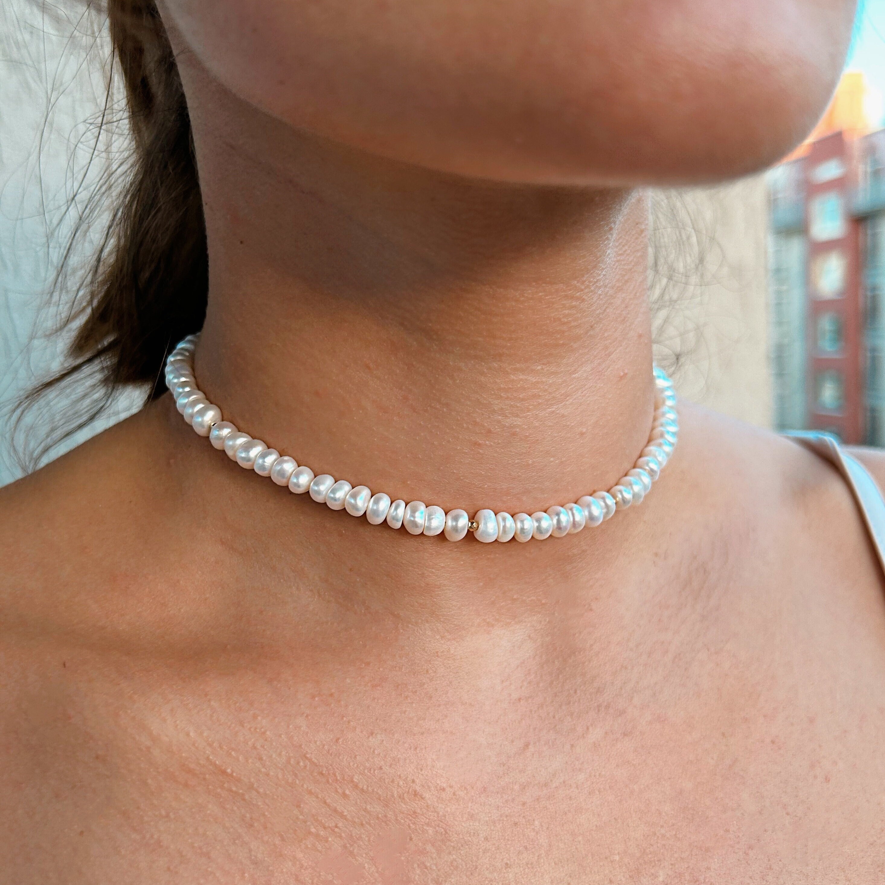 ネックレス・ペンダント CLASSIC PEARL CHOKER NECKLACE Classic Pearl Choker, Pearl Choker With Gold Pendant, Tiny