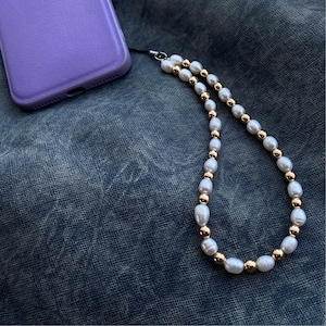 Freshwater Pearl Phone Strap Gold, Pearl Phone Charm, Pearl Phone Chain, Cute Phone Charm, Beaded Phone Charm, Phone Charm Strap, Best Gift