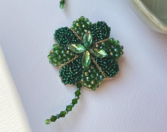 Four leaf clover brooch Green clover Lucky clover Embroidered clover Embroidered flower