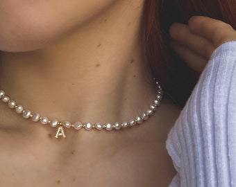 Персонализированное первоначальное ожерелье, золотое жемчужное ожерелье, ожерелье с золотыми буквами, идея рождественского подарка для нее