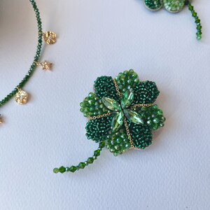 Four leaf clover brooch Green clover Lucky clover Embroidered clover Embroidered flower image 5