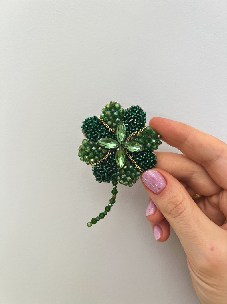 Four leaf clover brooch Green clover Lucky clover Embroidered clover Embroidered flower image 8