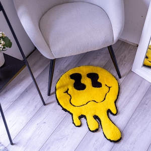 Handmade Melting Smiley Face Rug: Funky Trippy Decor