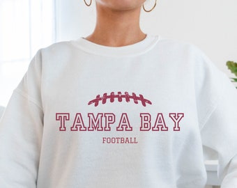 Tampa Bay Vintage Football Sweatshirt, Retro Style 90s Tampa Bay Crewneck, Buccaneers Game Day Shirt, Buccs Fan Gifts, Tampa Bay Tshirt