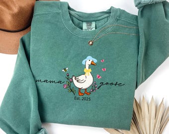 Comfort Colors® Custom Mama Goose Est. Sweatshirt,Personalized New Mom Gift,Baby Shower Sweater,Pregnancy Reveal Shirt,First Time Mom Outfit