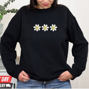 Darling Daisies Sweatshirt