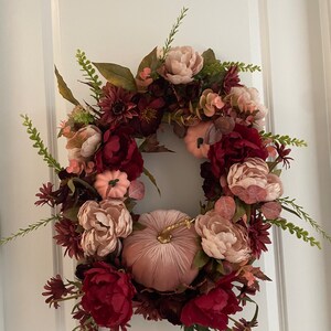 Pumpkin wreath, Fall Wreath, velvet pumpkin, Fall decor, fall porch, porch decor, front door, front door decor, Autumn