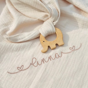 Organic burp cloth personalized with name and grasping toy - Soft muslin made from organic cotton | Muslin cloth, nursing scarf, birth & baptism gift