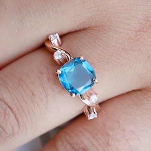 Cushion London Blue Topaz Gemstone 925 Silver 14K 18K Rose Gold Engagement Promise Solitaire Ring Birthday Anniversary Graduation Gift