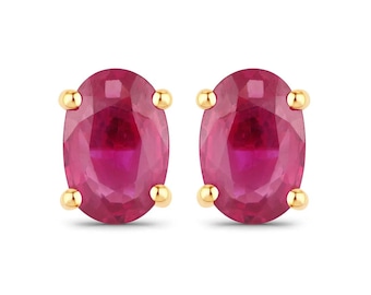 Handmade 1.04 Carat Ruby 14K Yellow Gold Stud Earrings