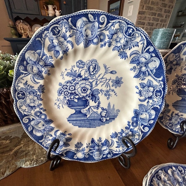 Royal Doulton Blue Pomeroy Dishes Blue & White Transferware Dinner Luncheon Salad Bread Plates Bowls Cream Soup Cereal Berry Fruit England