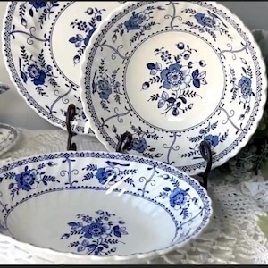 Johnson Brothers Tulip Time Blue White 9