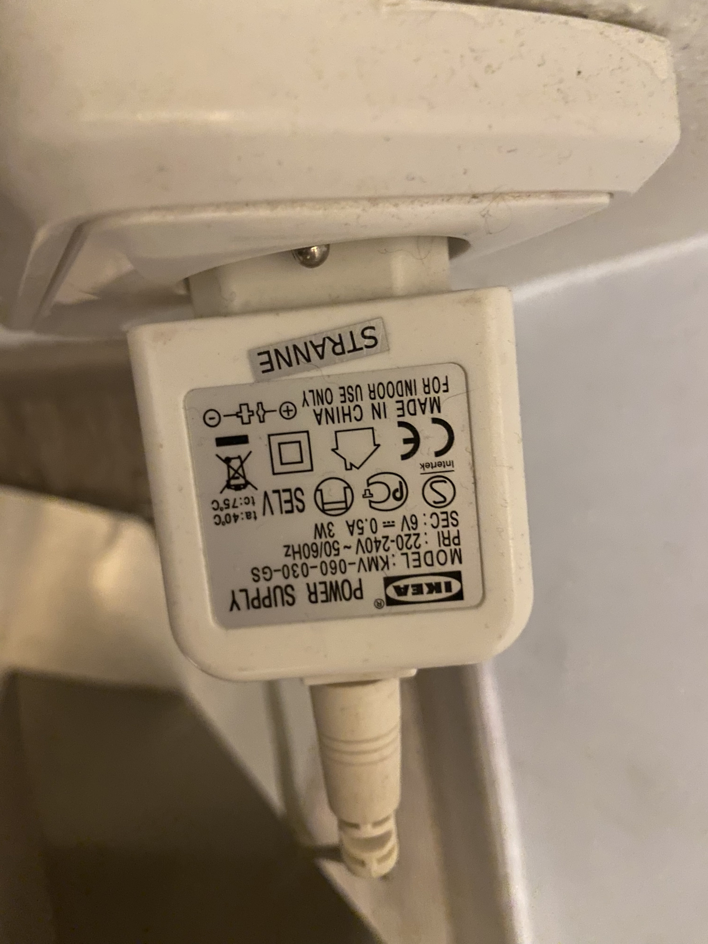 Ikea stranne 2024 lamp replacement bulbs