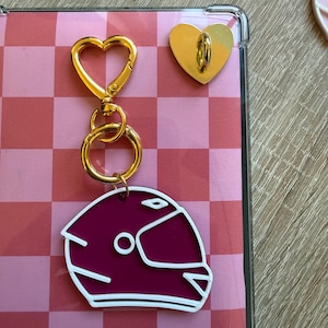 Motorcycle Helmet Keychain 3D Druck – Kindle E-Reader Charm Biker Romance – Spicy Bookish Accessory Gift Buchliebhaber Geschenk Booktok Gift