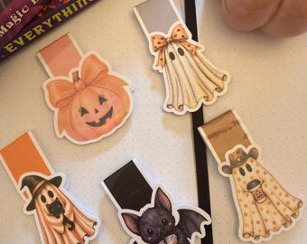 Handmade Halloween magnetic bookmark - Ghost, pumpkin, witch, bat - spooky magnetic bookmark, boo basket filler - Gift for bookworms