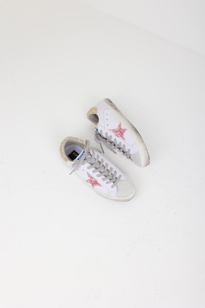 Golden Goose Rose/Gold Sneakers for Women zdjęcie 3