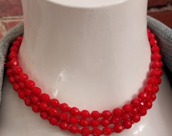 handmade beaded necklace for woman design red beads plastic