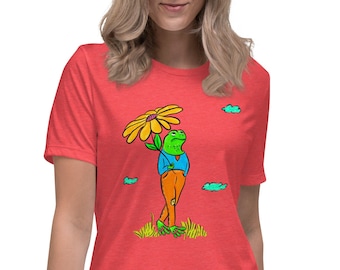 Frog T-Shirt, Boho Shirt, Frog with Flower Illustration, Women's T-Shirt, Nature Lover Shirt, Aesthetic T-shirt, Cute Frog Shirt, Frog shirt