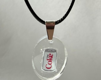 Collar de Coca-Cola Light en resina transparente, plata y negro