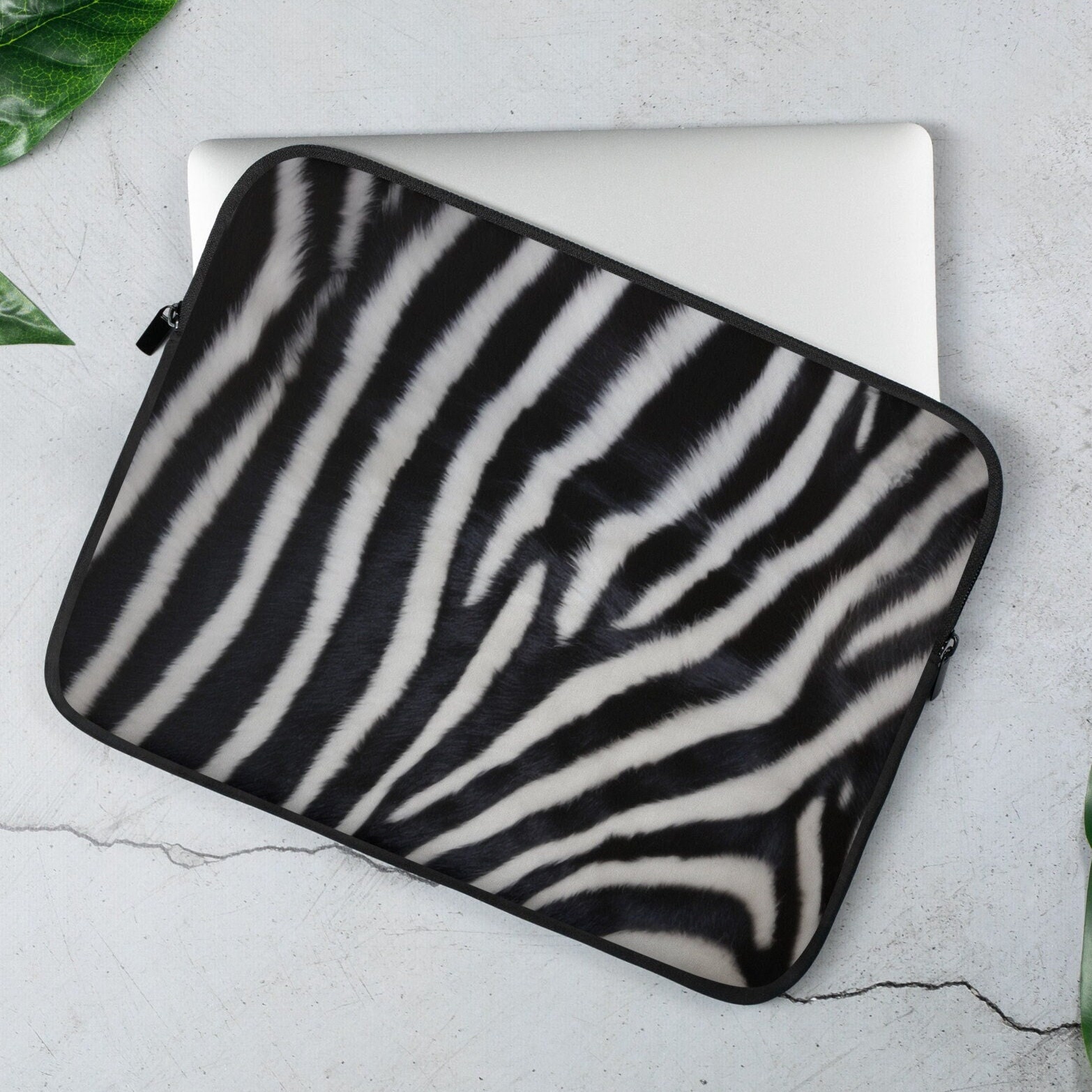 Black patterns Laptop Sleeve for Sale by QuinnJimmis