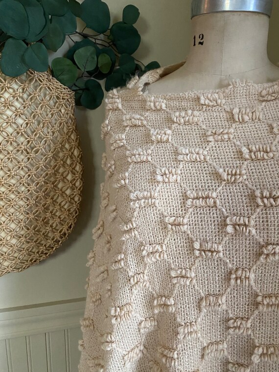 Vintage Inspired Cream Poncho / Textured Poncho