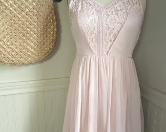 Light Pink Lace Detail Dress / Romantic Dress / Vero Moda