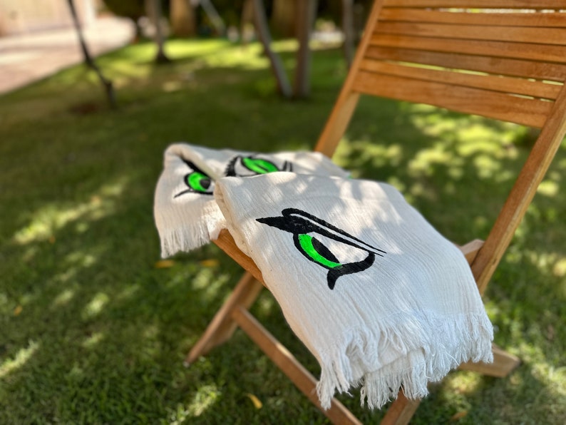 BenchWorksPro Evil Eye Turkish Beach Towel - Thumbnail 5