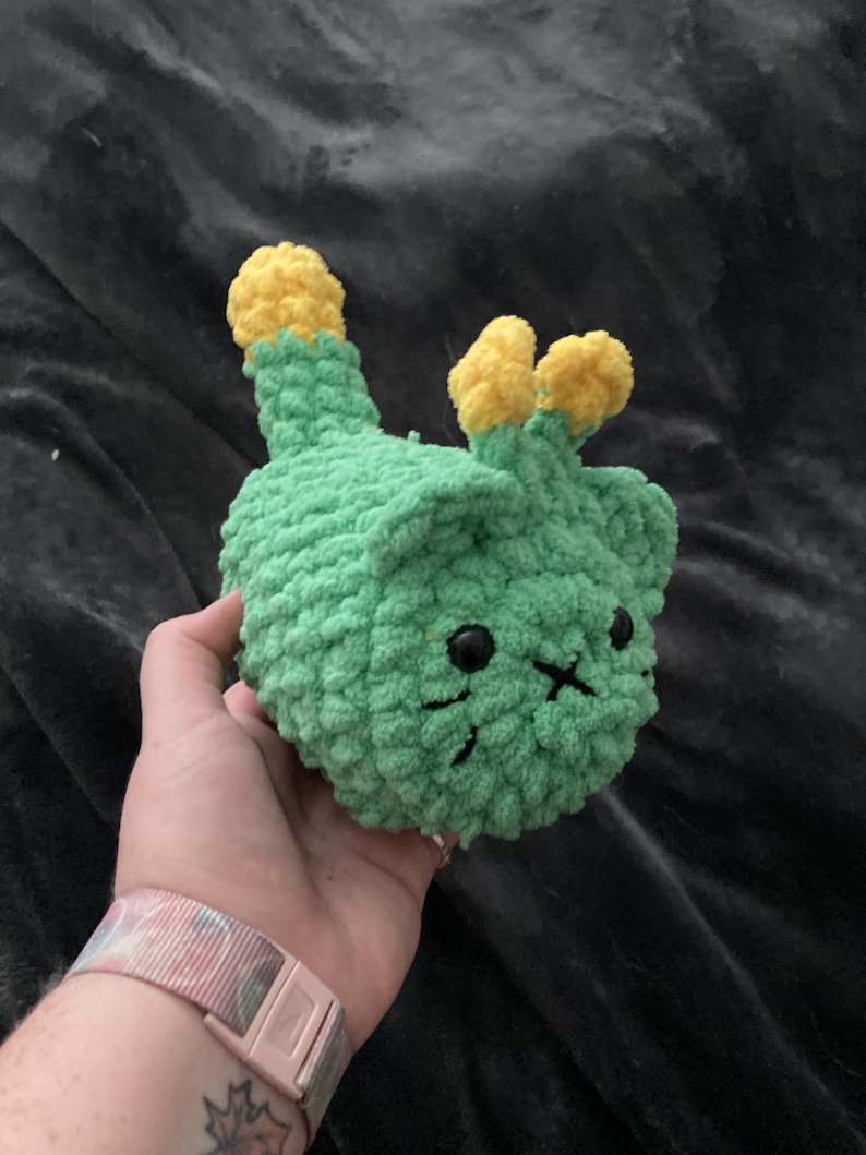 Crochet Alien Cat Plushie Gnarpy Amiguruimi Handmade Free Shipping - Etsy