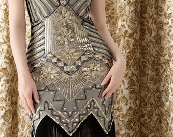 Flapper Dress. Gatsby Roaring 1920s Style. 5 Piece Accessory Set Included.