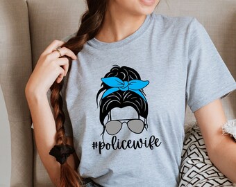 Camiseta de esposa de policía, regalo de esposa de policía, camiseta de policía, camisa de esposa de policía, espalda la camisa azul