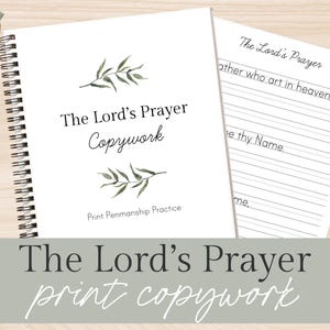 Puede incluir: Un cuaderno de caligrafía imprimible con la oración del Señor. La portada tiene un fondo blanco con ramas verdes y el texto "The Lord's Prayer Copywork" y "Print Penmanship Practice".